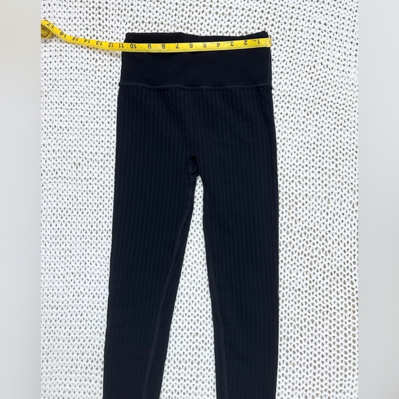 Fabletics Ribbed Seamless Ultra High-Waisted Leggings - Black - XS - Picture 6 of 9